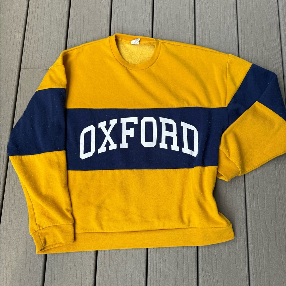 Oxford Urban Outfitters sweatshirt